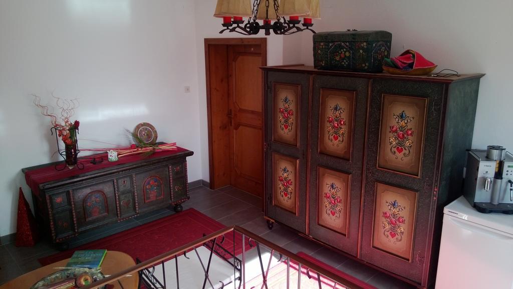Ferienhaus Burgblick Treffen Buitenkant foto