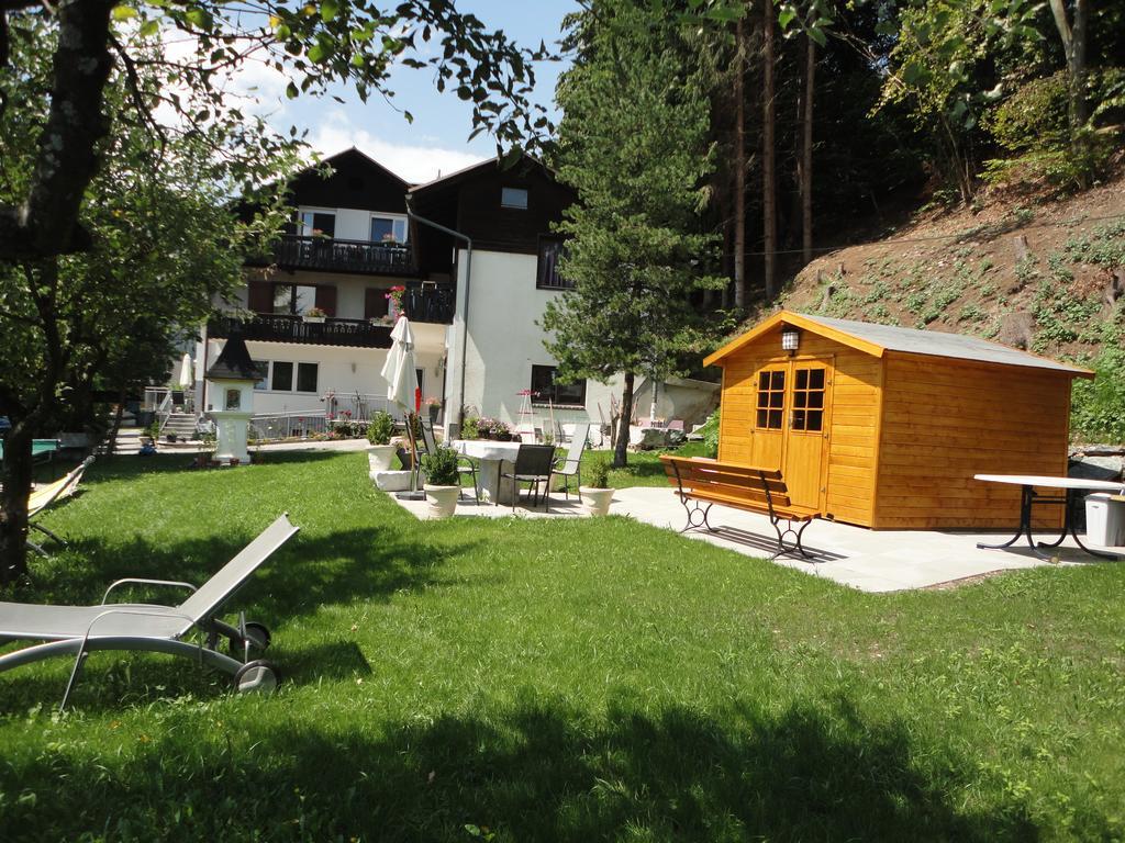 Ferienhaus Burgblick Treffen Buitenkant foto